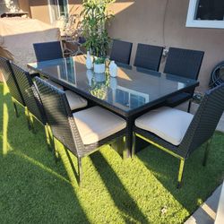 New Sunbrella Patio Set/ Outdoor Furniture Dining Table And 8 Chairs