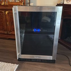 Magic Chef 44 Bottle Wine / Beverage Cooler