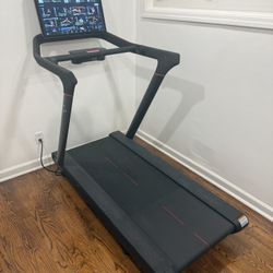 Peloton Tread – Works Perfectly