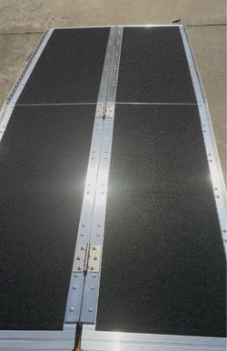 Long Folding 6 Ft Aluminum ramp- perfect for vehicles, trucks, moving furniture, wheelchairs, outdoor steps and curbs – brand new