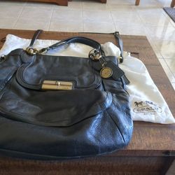 Coach vintage Leather Purse 