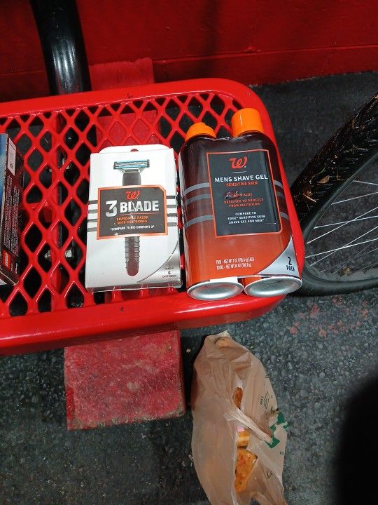 Shaving Blades + Gel/after Shave