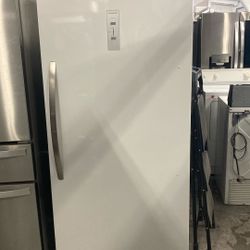 Upright Freezer 