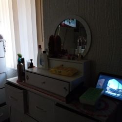 2 Piece Small Dresser