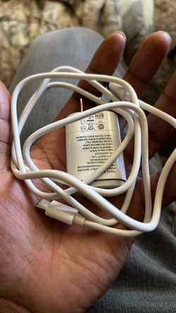 iPhone c charger 🔥