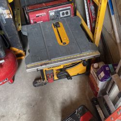  DewaltTable Saw