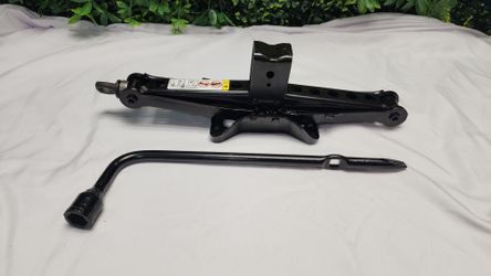 OEM Scissor Jack & Lug Wrench Tire Iron – Emergency Spare Tire Jack Kit