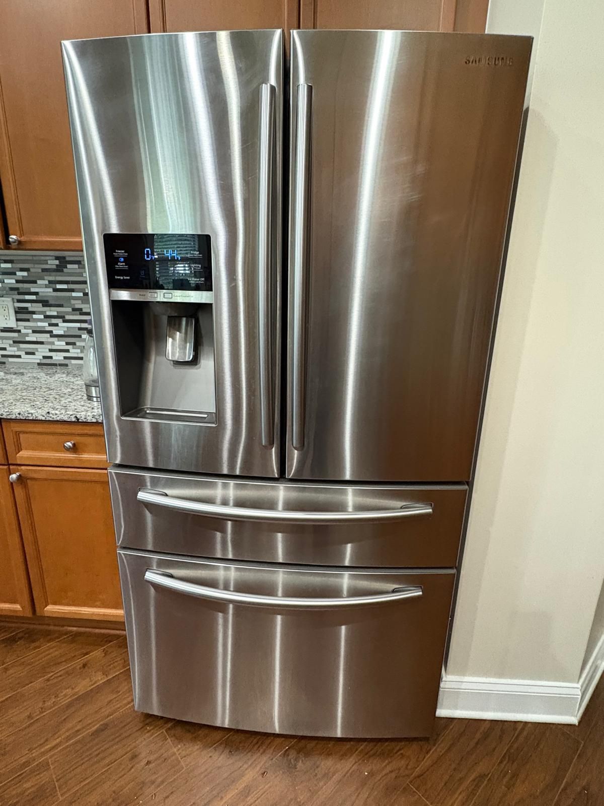 Refrigerator For Sale