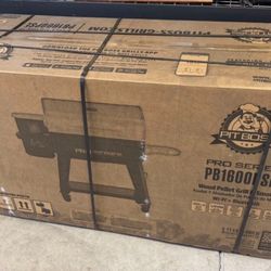 Brand New Pit Boss Pro Series Smoker 