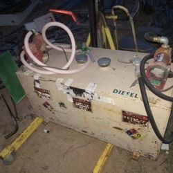 Dual Fuel Tank And 12 V Pumps