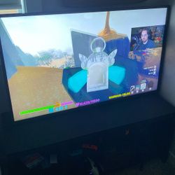 📺 FOR SALE: 60in 4K UHD TV 