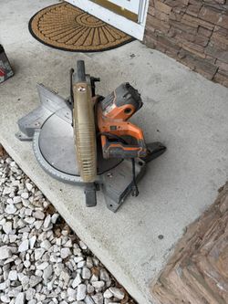 Ridgid R4210 15 Amp 10 Inch Corded Dual Bevel Sliding Miter Saw with 70° Miter Capacity