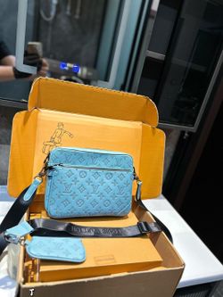 Luxury Messenger Bag For Men Size 25x18.5cm