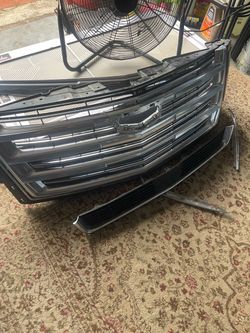 2017 Cadillac Escalade Front Grill