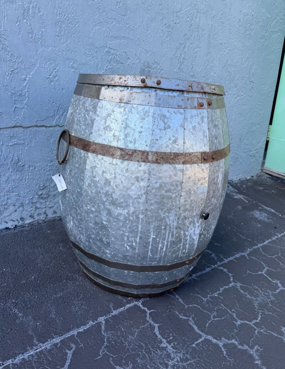 Ben Kara BM82436 Versatile Drum-Shaped Patio Side Table With Removable Lid And Spacious Storage For Outdoor Use