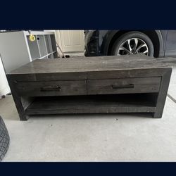 Coffee Table And Bar Stools 