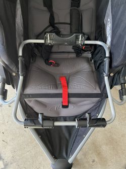 Car seat adapter for a BOB stroller