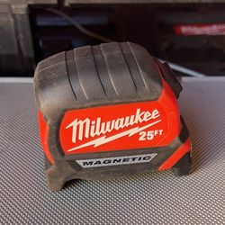 Milwaukee 25 “ Foot Magnetic Tape Measure