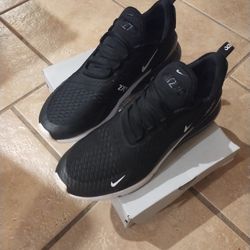 Nike Air Max 270