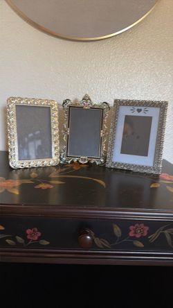 3 gem frames