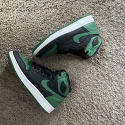 Jordan 1 “Pine Green” gs 5.5y Vnds