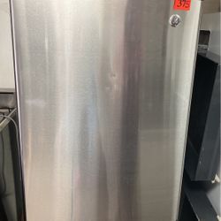 GE Bottom Freezer 24inch (used And In Good Condition )