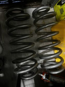 Brand New Jeep Jk Rear Coils For A 3.5 Lift