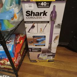 Shark Cordless Vacuum 