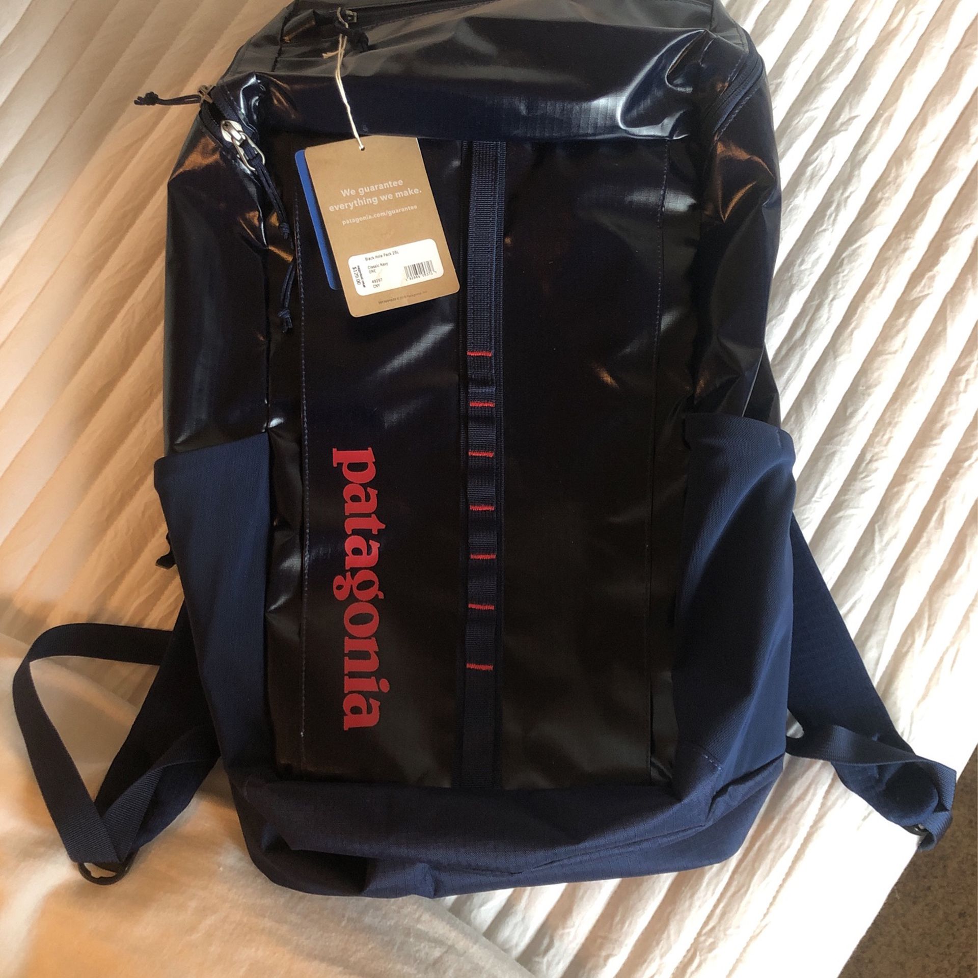 Patagonia - Black Hole Backpack 25L - Classic Navy