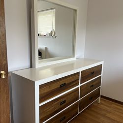 Sturdy 6 Dresser Drawer With Mirror 