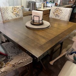 High top Dining table with for chairs