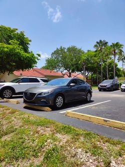 2014 Mazda 3 i touring