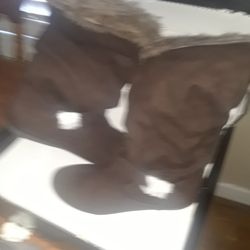 Boots Size 9 New Brown Fur On Top