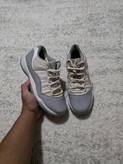 Air jordan 11 low cement