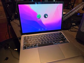 Lots of 5 2019-2022 macbook pro and macbook air