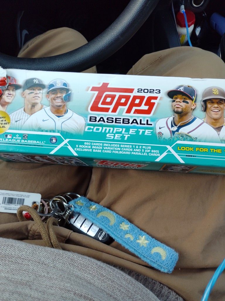Topps Baseball Cards Complete Set