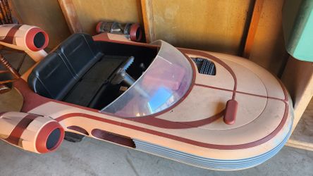Star Wars land speeder radio flyer Needs New Battery 