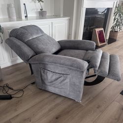 LIKE NEW La-Z-Boy: Clayton Gold Power Lift Recliner w/ Massage & Heat