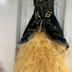 This stunning navy blue ball gown is the epitome of elegant, fairy-tale glamour—perfect for prom, quinceañera, black-tie galas, weddings, or any occas