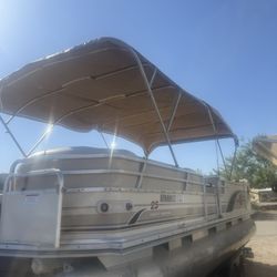 Pontoon 25’ Party Barge 
