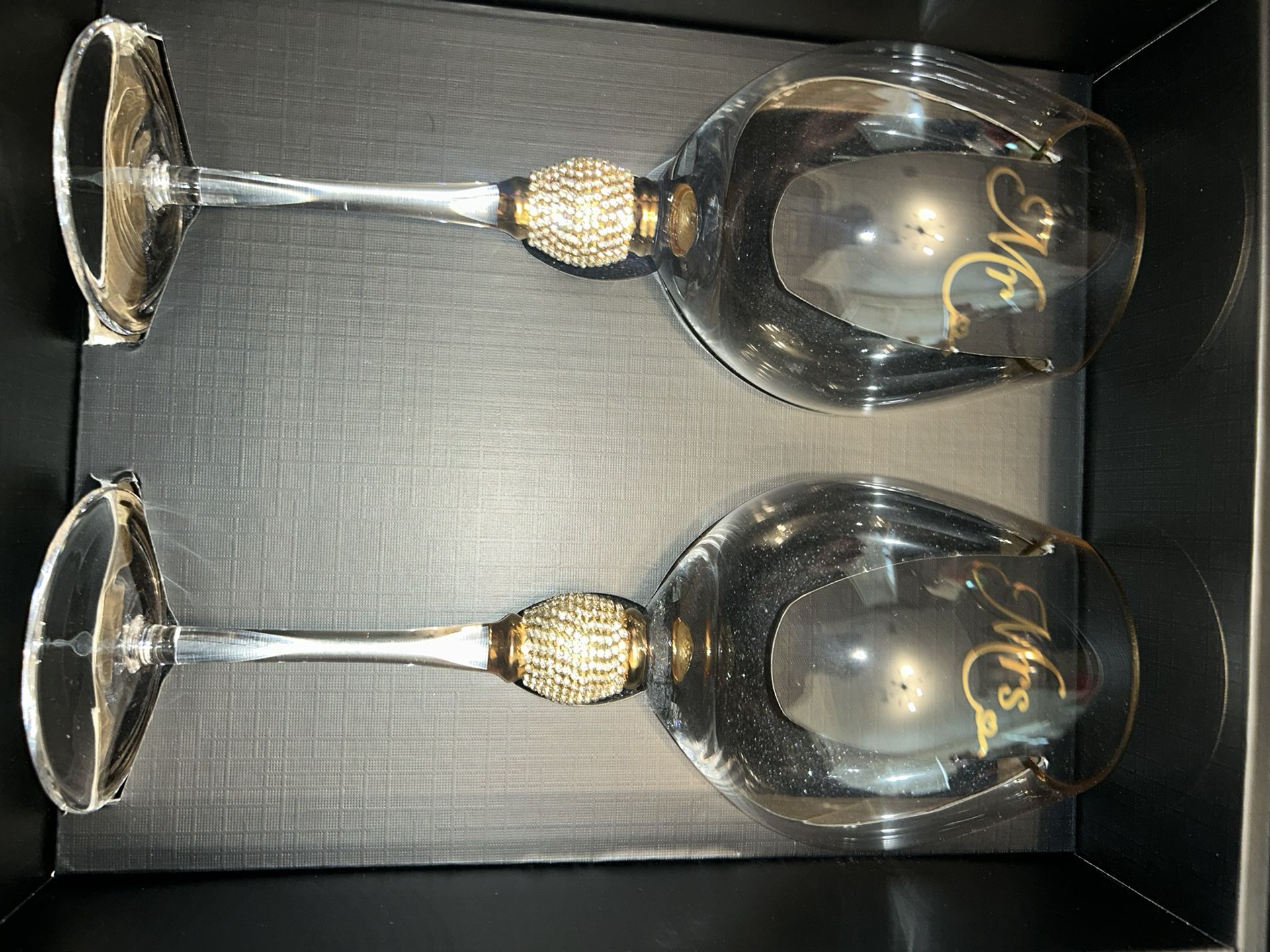 Mr And Mrs Wedding Glasses