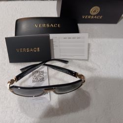 Versace 