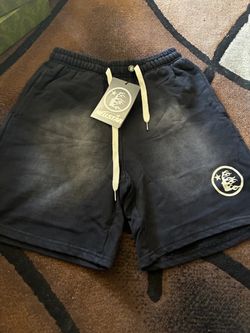 Hide and hellstar shorts