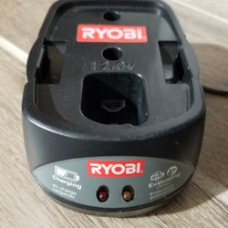 RYOBI 12.0V CHARGER