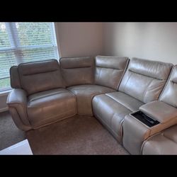 Bobs Furniture L Shape Sofá 