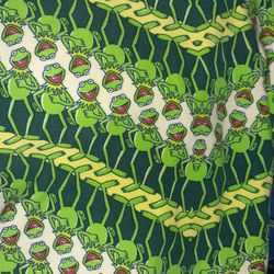 LuLaRoe TC2 Disney Kermit The Frog “ Gucci” Style One Size Fits All
Leggings 