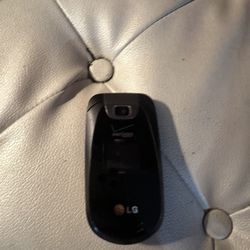LG Revere 3 VN170 Black 3G Flip Camera Cell Phone