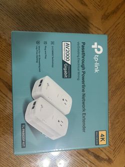 Passthrough Powerline Network Extender