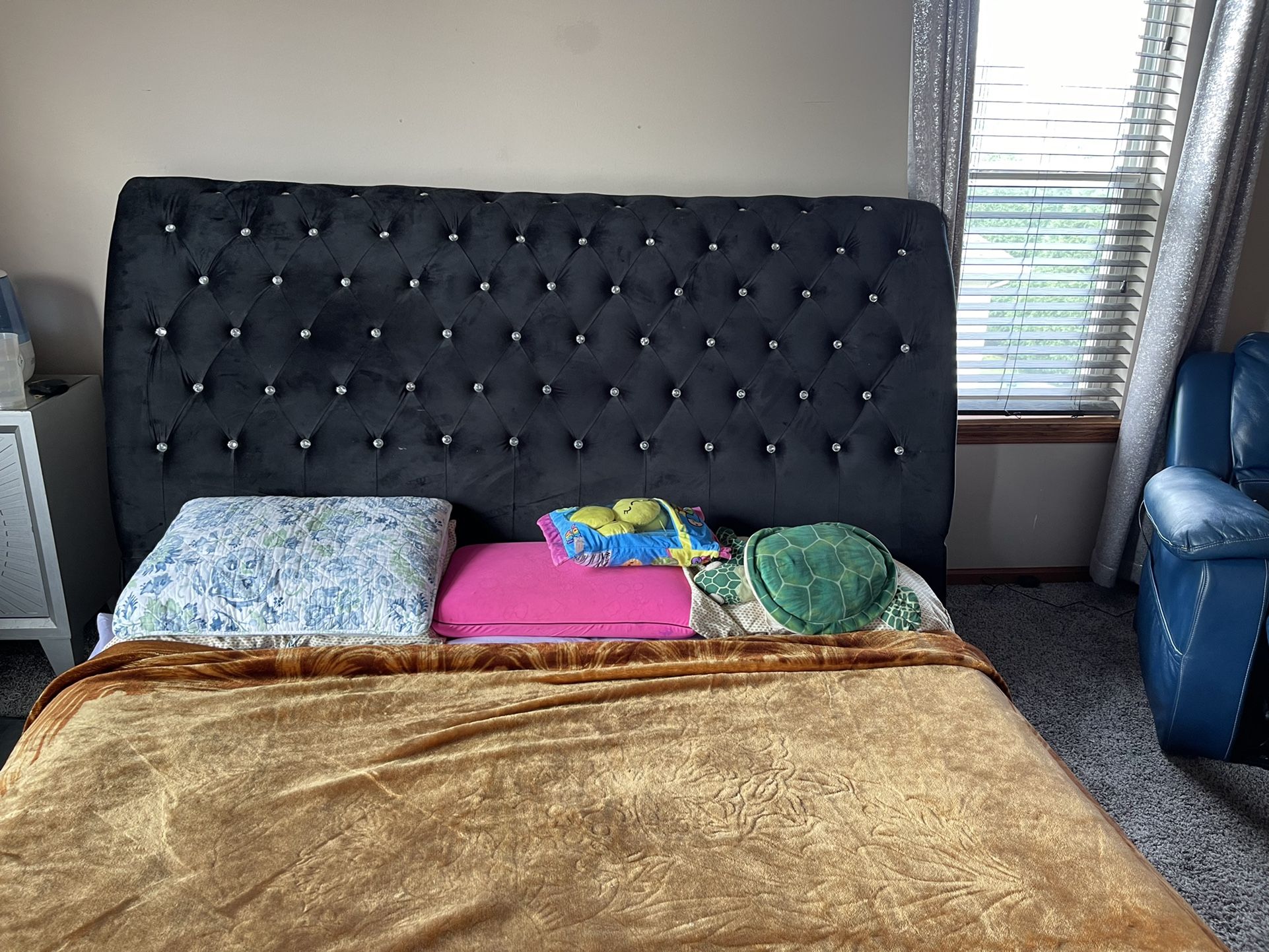 Sleigh Headboard And Footboard