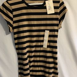 Universal Thread Striped Short Sleeve Top